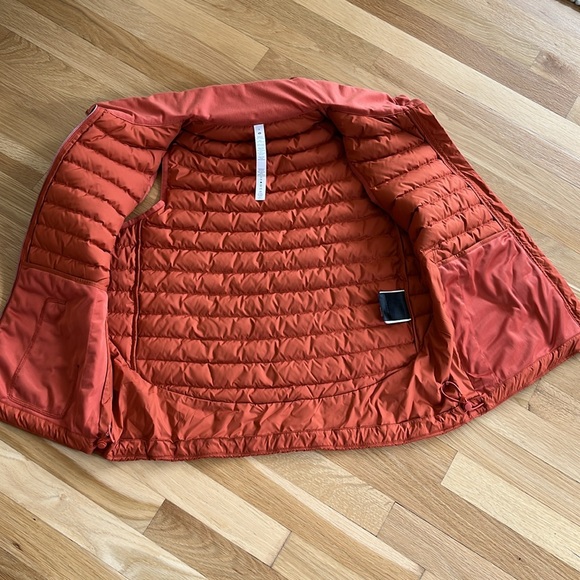 Lululemon canyon orange lightweight relaxed fit down vest size 6 - Picture 8 of 15
